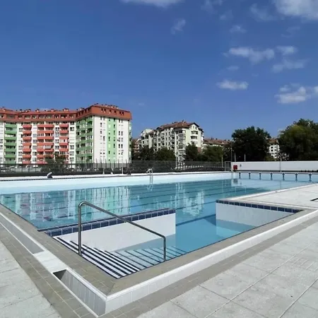 Apartment Welcome To The Mesic- Airport *